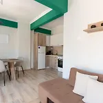 Cozy Next To Center Apartman