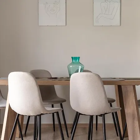 90 M2, 2 Yatak Odalı, 1 Banyolu , Vadaris-dikastiria Bölgesi Bölgesinde Daire Selanik