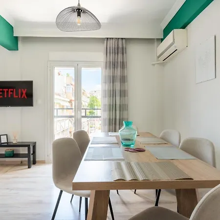 90 M2, 2 Yatak Odalı, 1 Banyolu , Vadaris-dikastiria Bölgesi Bölgesinde Daire Selanik
