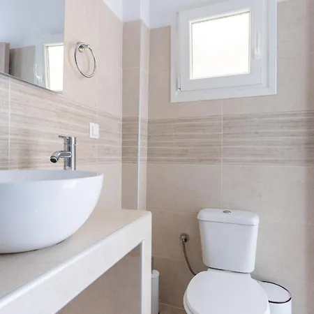 Daire 90 M2, 2 Yatak Odalı, 1 Banyolu , Vadaris-dikastiria Bölgesi Bölgesinde